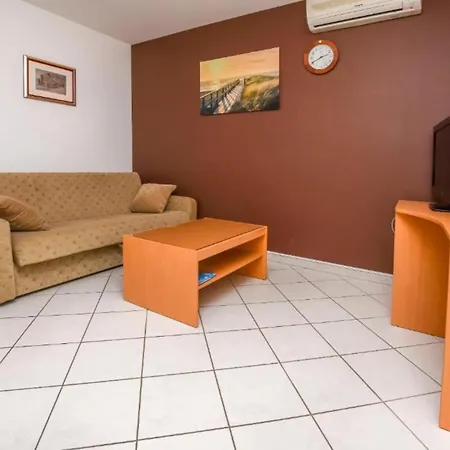 아파트 Aurel Suites-two Bedroom With Balcony