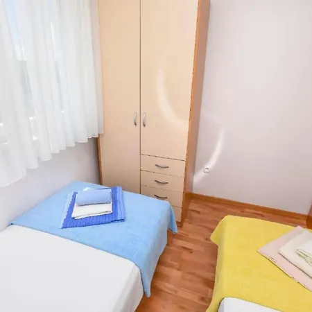 아파트 Aurel Suites-two Bedroom With Balcony